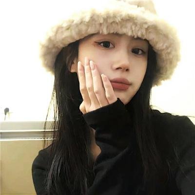 大宅院的女人